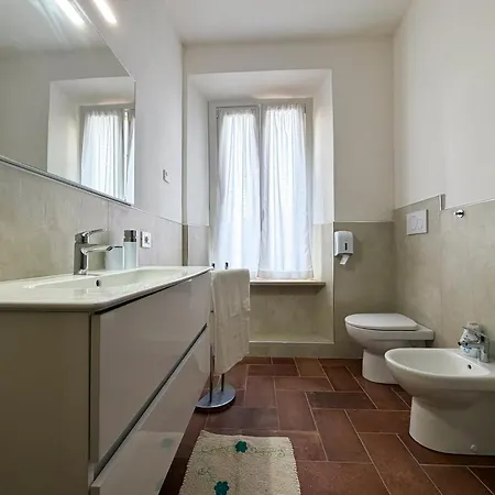 Affittacamere Guesthouse77 *